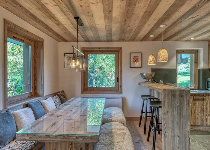 3 Pieces Avec Parking A Rochebrune - Fr-1-453-166